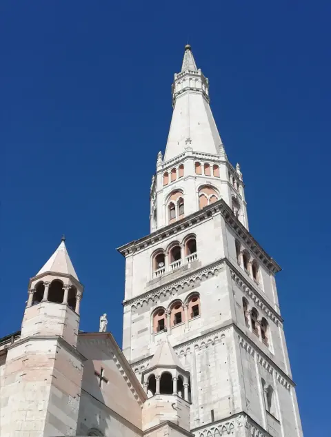 Visite tematiche alla Torre Ghirlandina